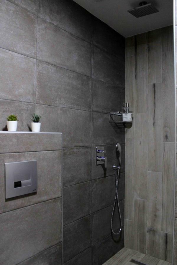 Stylish Apartment By City Center Candia Esterno foto